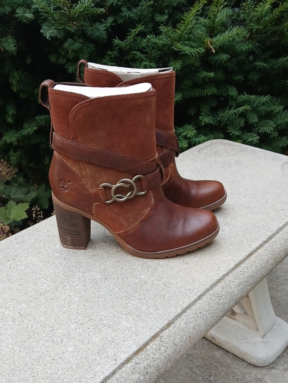 Timberland Dennett Buckle Ankle Boots. Sz 7.5
